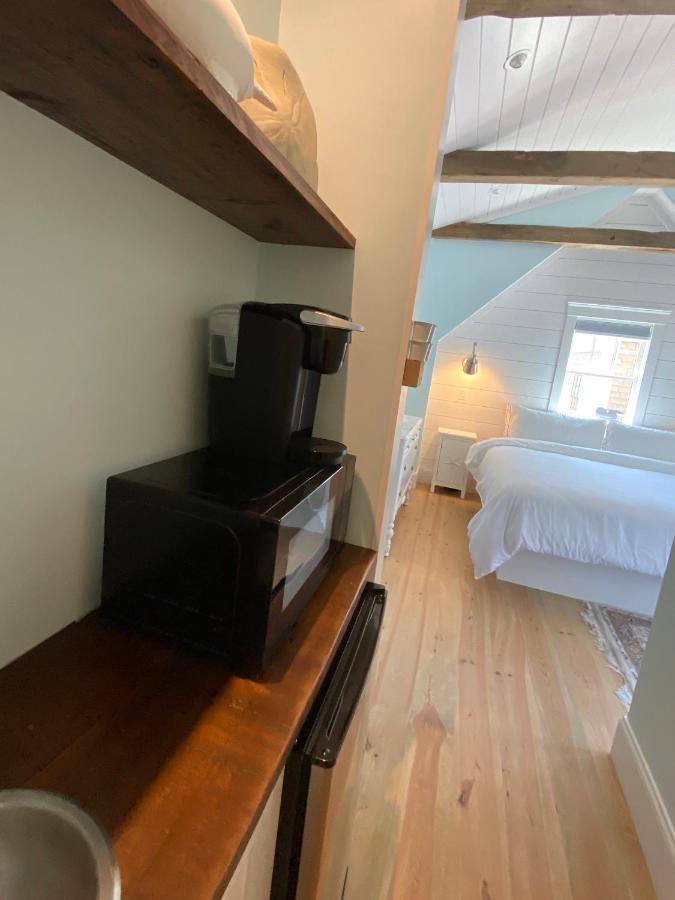 The Clarendon House Bed & Breakfast Provincetown Ngoại thất bức ảnh